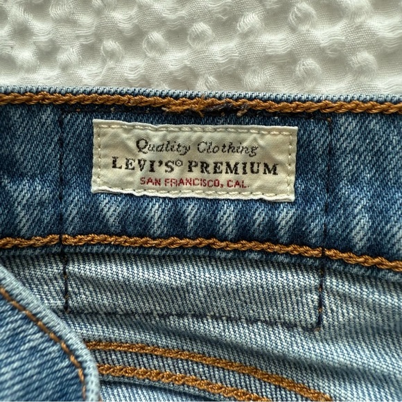 Levi’s Wedgie Straight Leg Denim Medium Wash Mid Rise Classic Western Size 24 - Picture 8 of 12